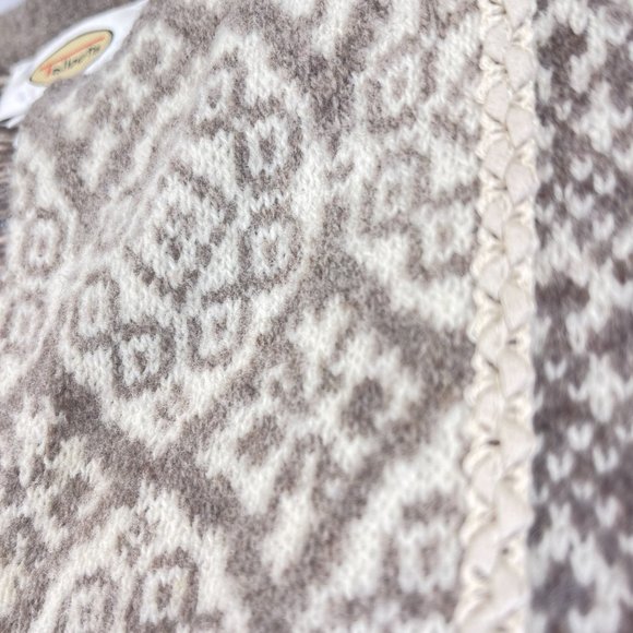 Talbots Beige and Cream Patterned Sweater - Picture 8 of 10